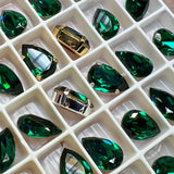 Emerald Green 2 Pcs 13X8.5mm Vintage Swarovski Pear 4320 With Settings