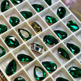 Emerald Green 2 Pcs 13X8.5mm Vintage Swarovski Pear 4320 With Settings