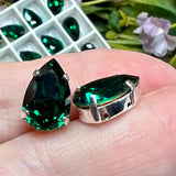 Emerald Green 2 Pcs 13X8.5mm Vintage Swarovski Pear 4320 With Settings